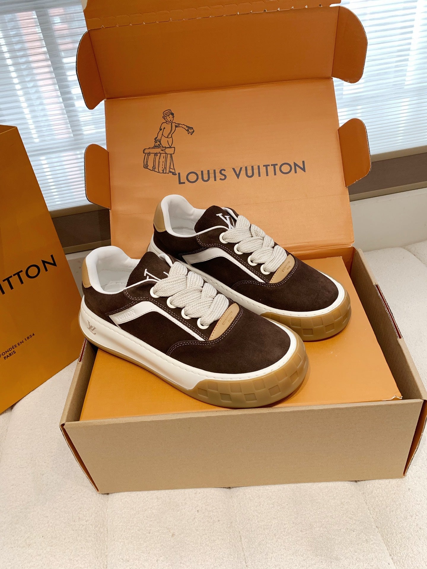 LV 26S TILTED SNEAKERS IN DARK BROWN SUEDE