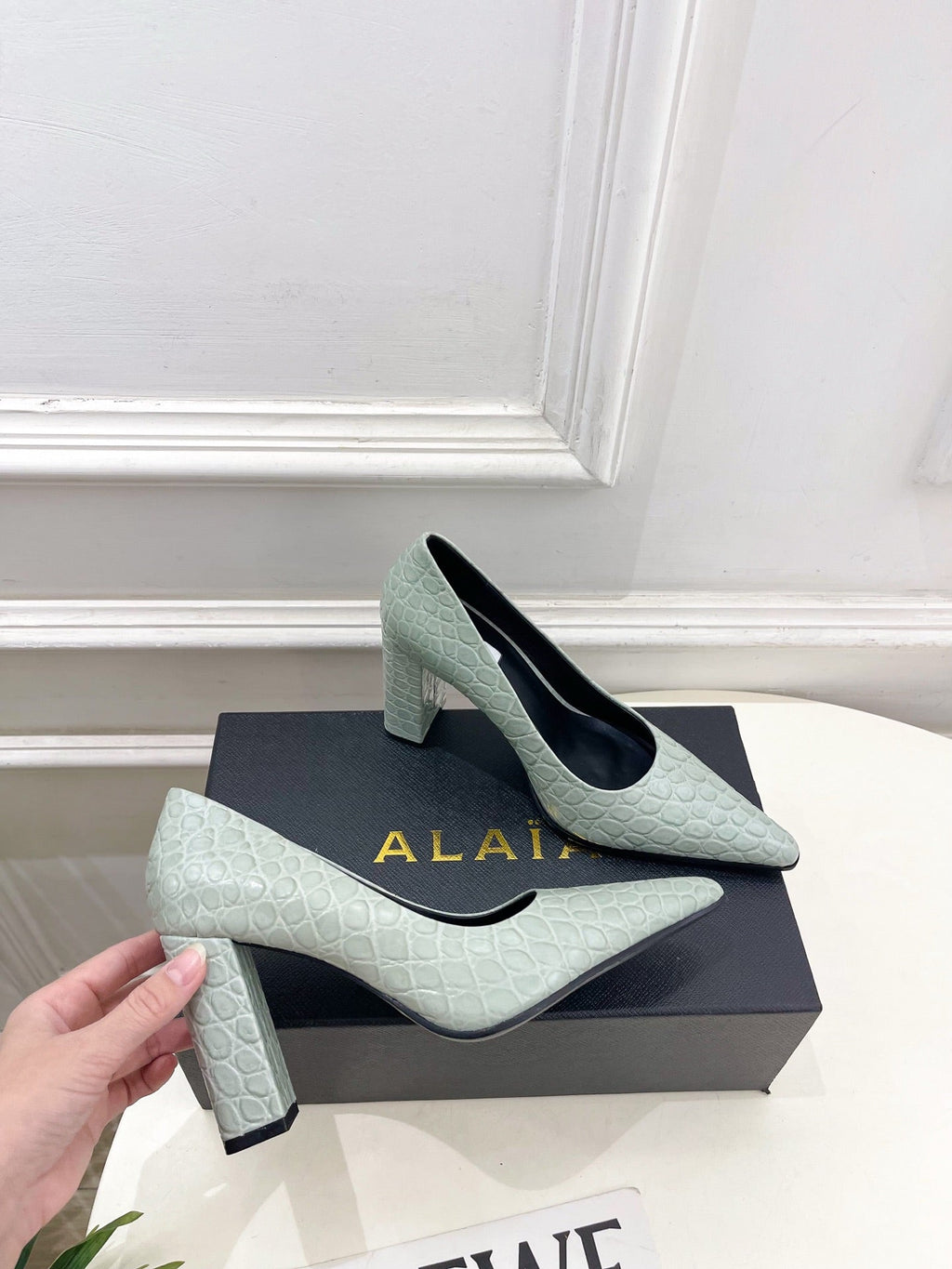 ALAIA 26S HIGH HEELS 95 MM IN SAGE GREEN CROCODILE-EMBOSSED CALFSKIN