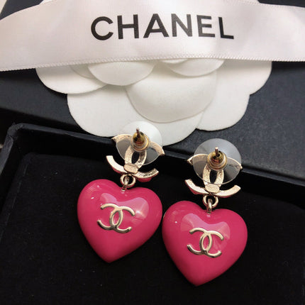 CHANEL 26S DOUBLE C LOGO PINK GRADIENT PAVE CRYSTAL HEART DROP EARRINGS IN GOLD METAL 631079