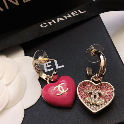 CHANEL 26S DOUBLE C LOGO TWO-TONE PAVE CRYSTAL HEART DROP HOOP EARRINGS IN GOLD METAL 631080