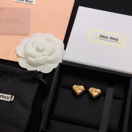 MIUMIU 26S PEARL LOGO HEART STUD EARRINGS IN GOLD TONE METAL 612685