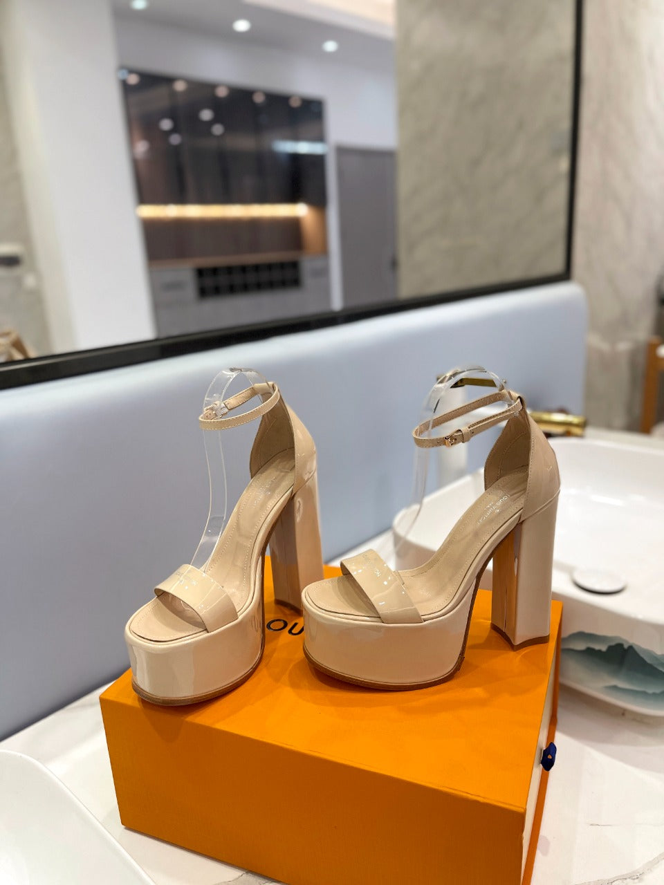 LV 26S HIGH HEEL SANDALS 145 MM IN BEIGE CALFSKIN