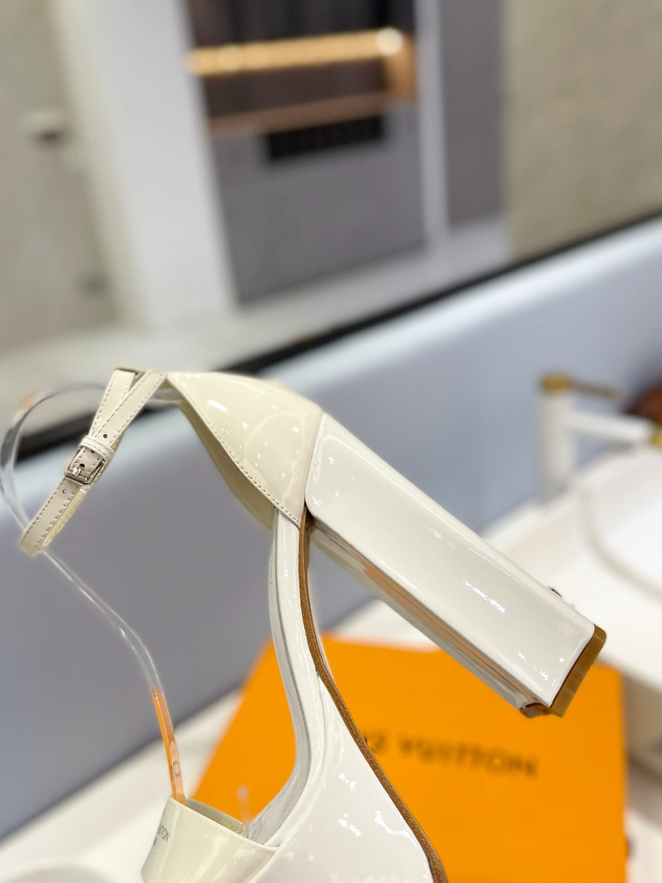 LV 26S HIGH HEEL SANDALS 145 MM IN CREAM WHITE CALFSKIN
