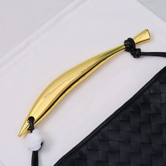 Sardine Shoulder Bag