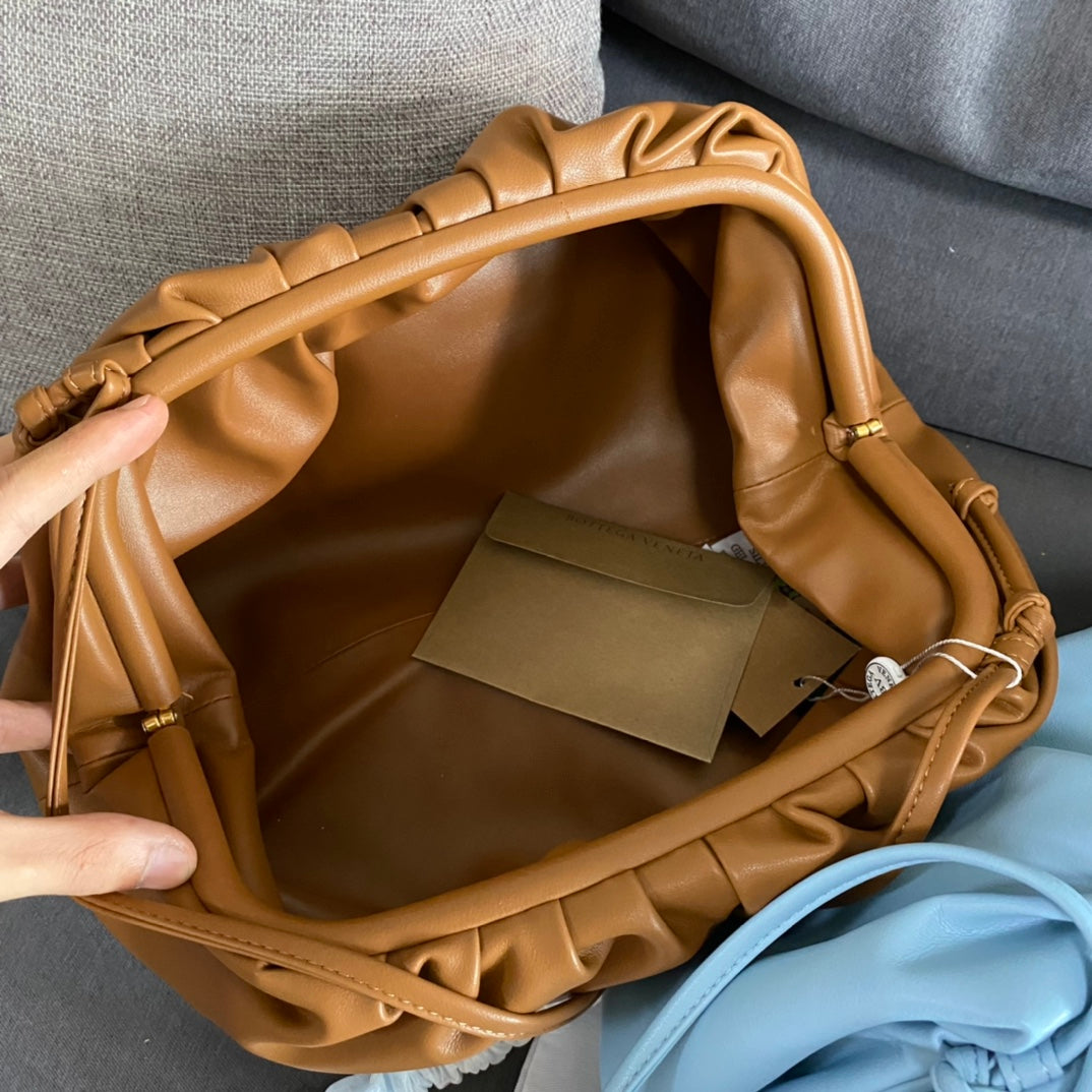Classic Pouch Brown