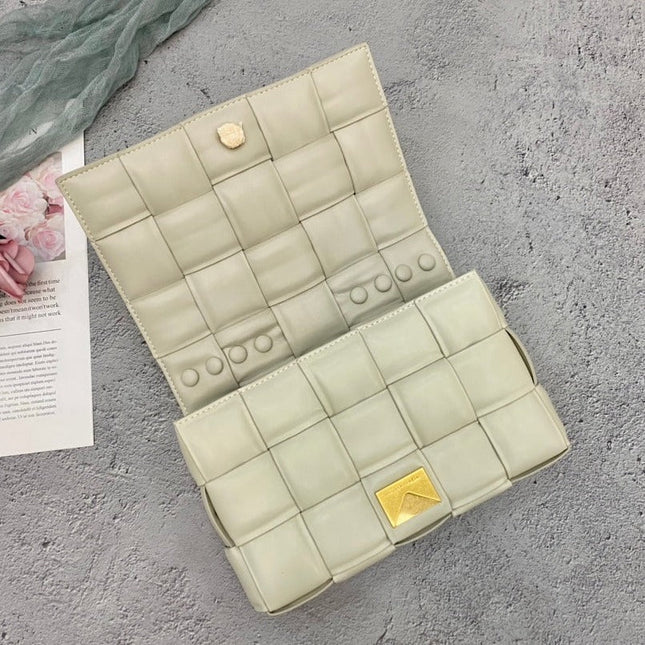 Chain Cass Bag Beige
